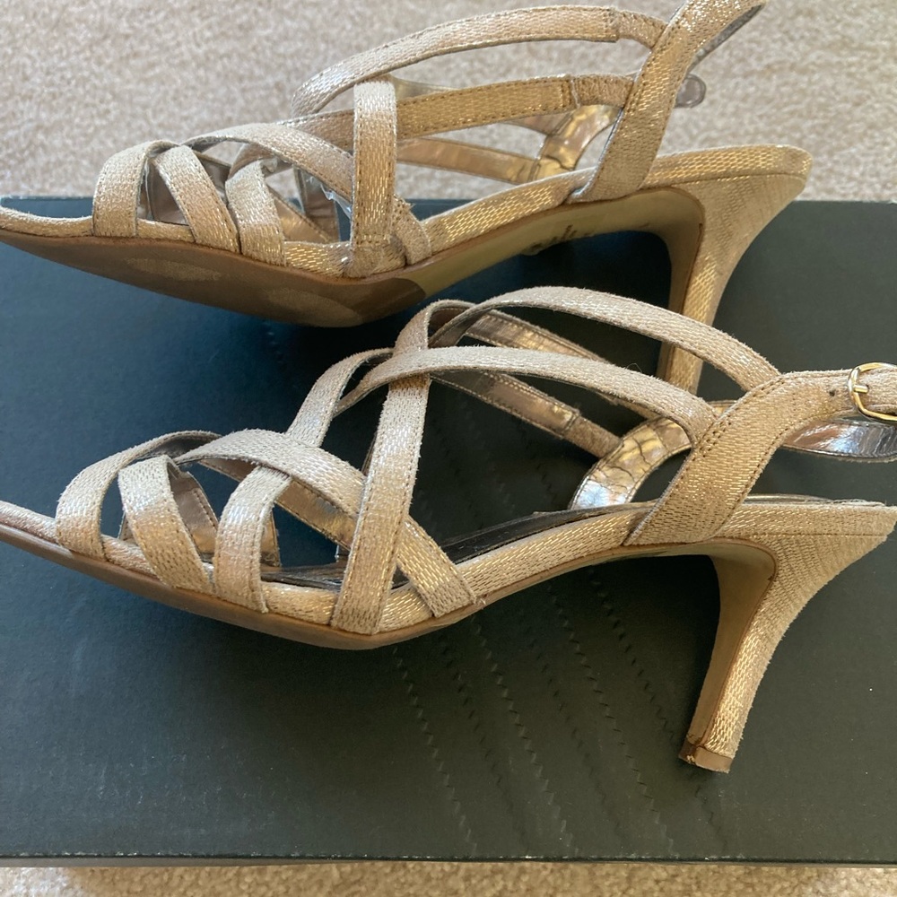 Alfani Step n Flex Heels